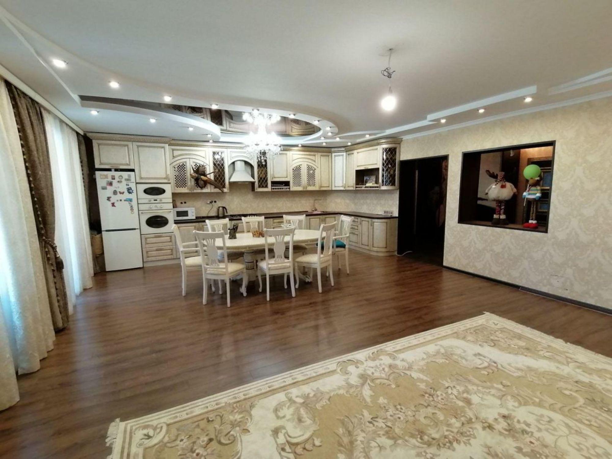 Купить квартиру за 15 100 000 рублей на Гагарина улица, 53