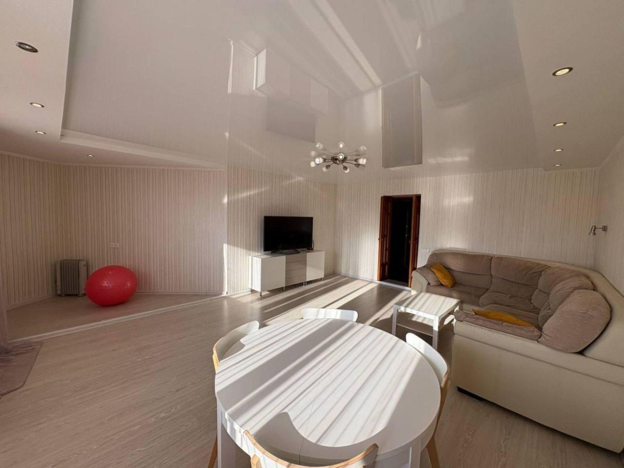 Купить квартиру за 11 999 000 рублей на Советской Армии улица, 17