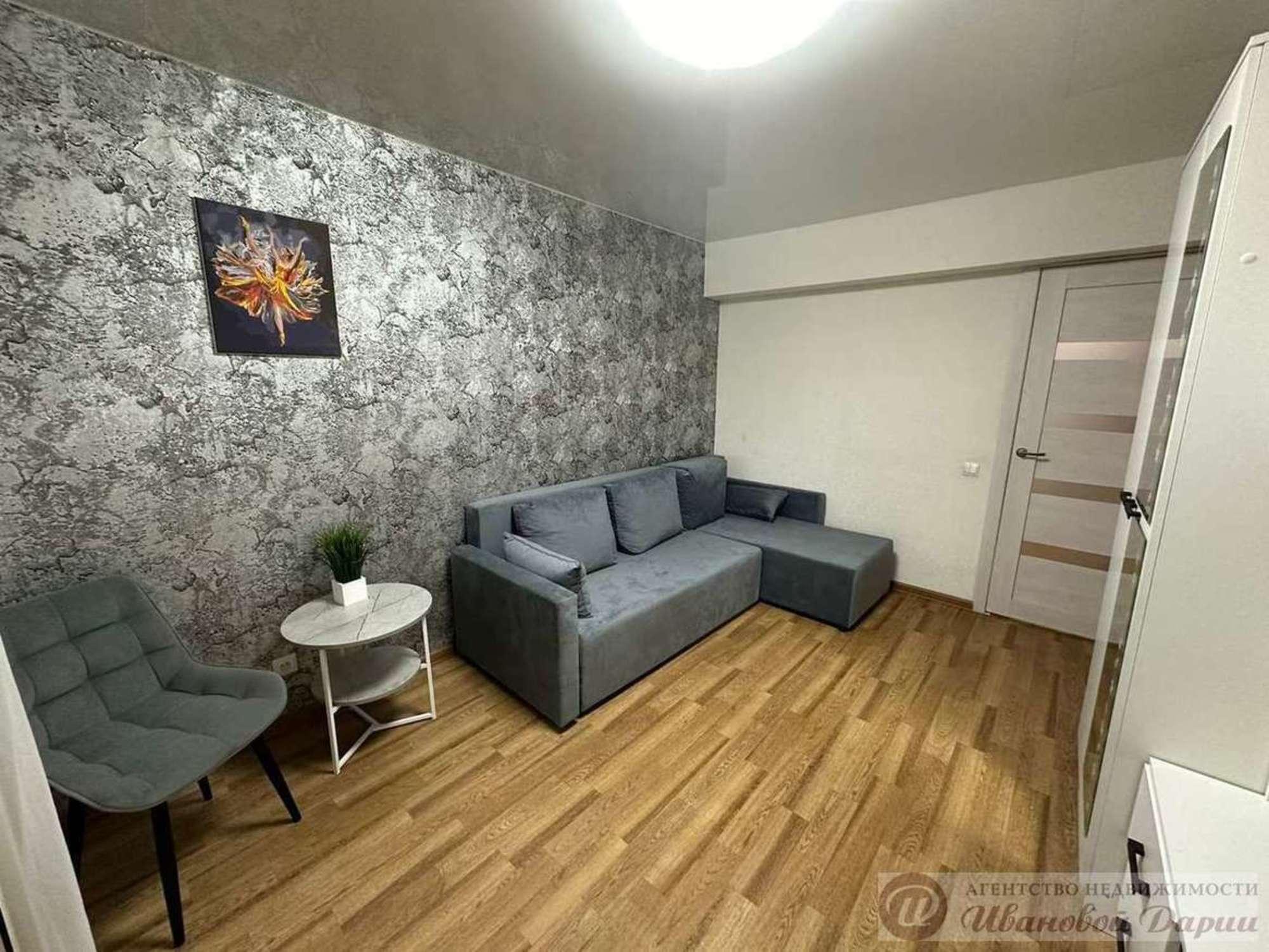 Сдать квартиру за 37 000 рублей на Мориса Тореза улица, 123