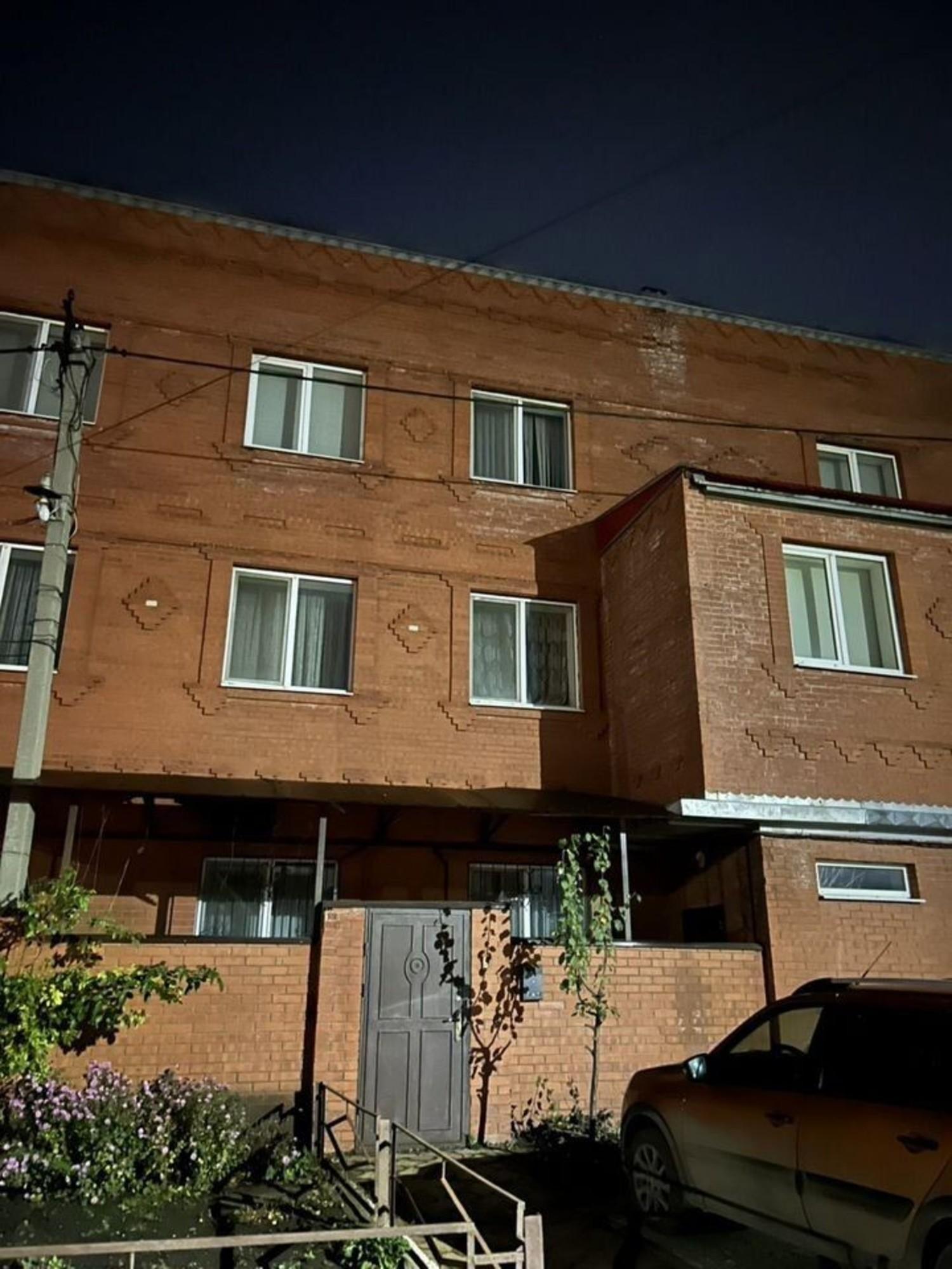 Сдать дачу, дом, коттедж за 150 000 рублей на Шахтинская улица, 39