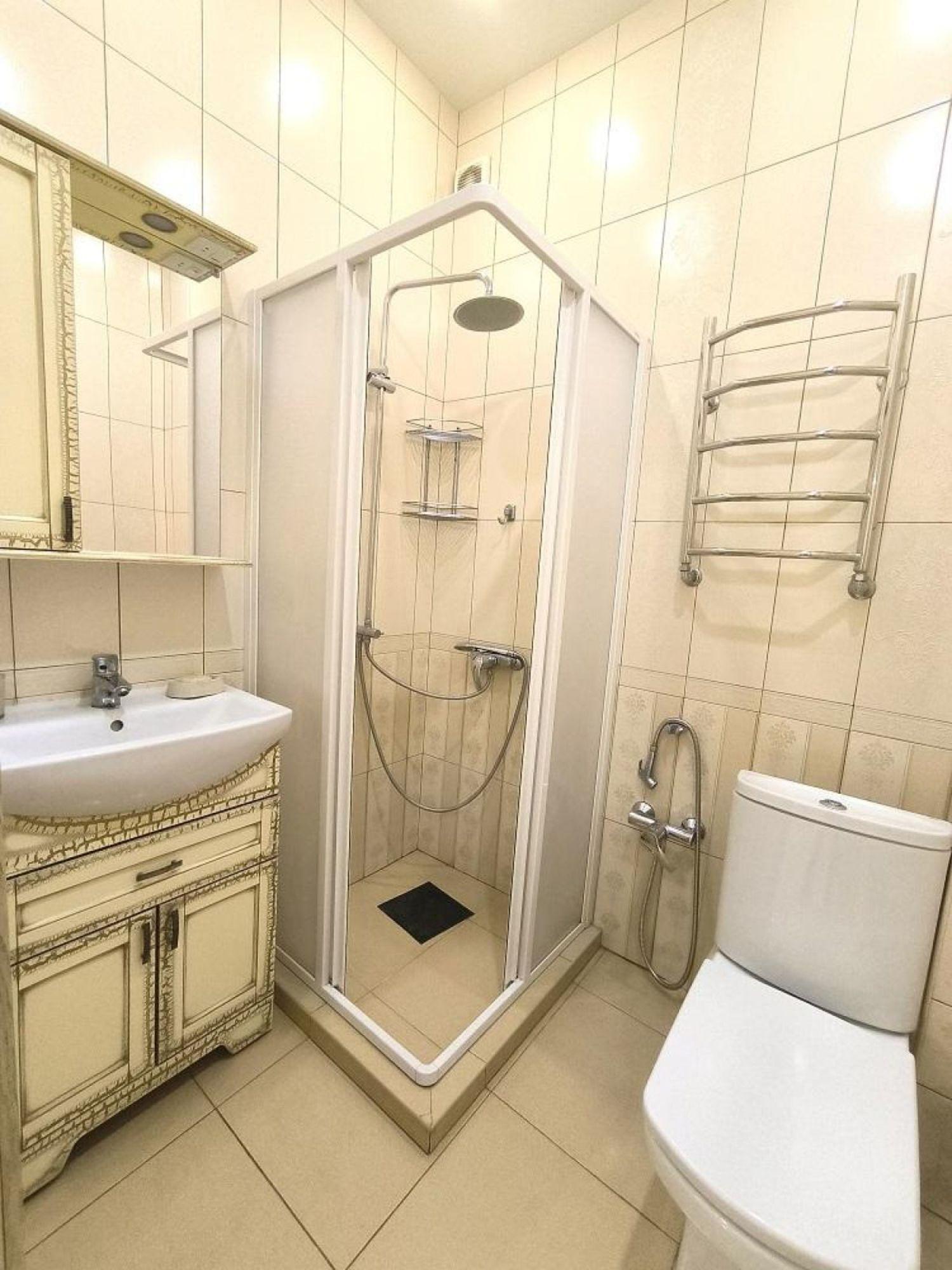 Купить дачу, дом, коттедж за 16 950 000 рублей на Средне-Садовая улица, 45Ж