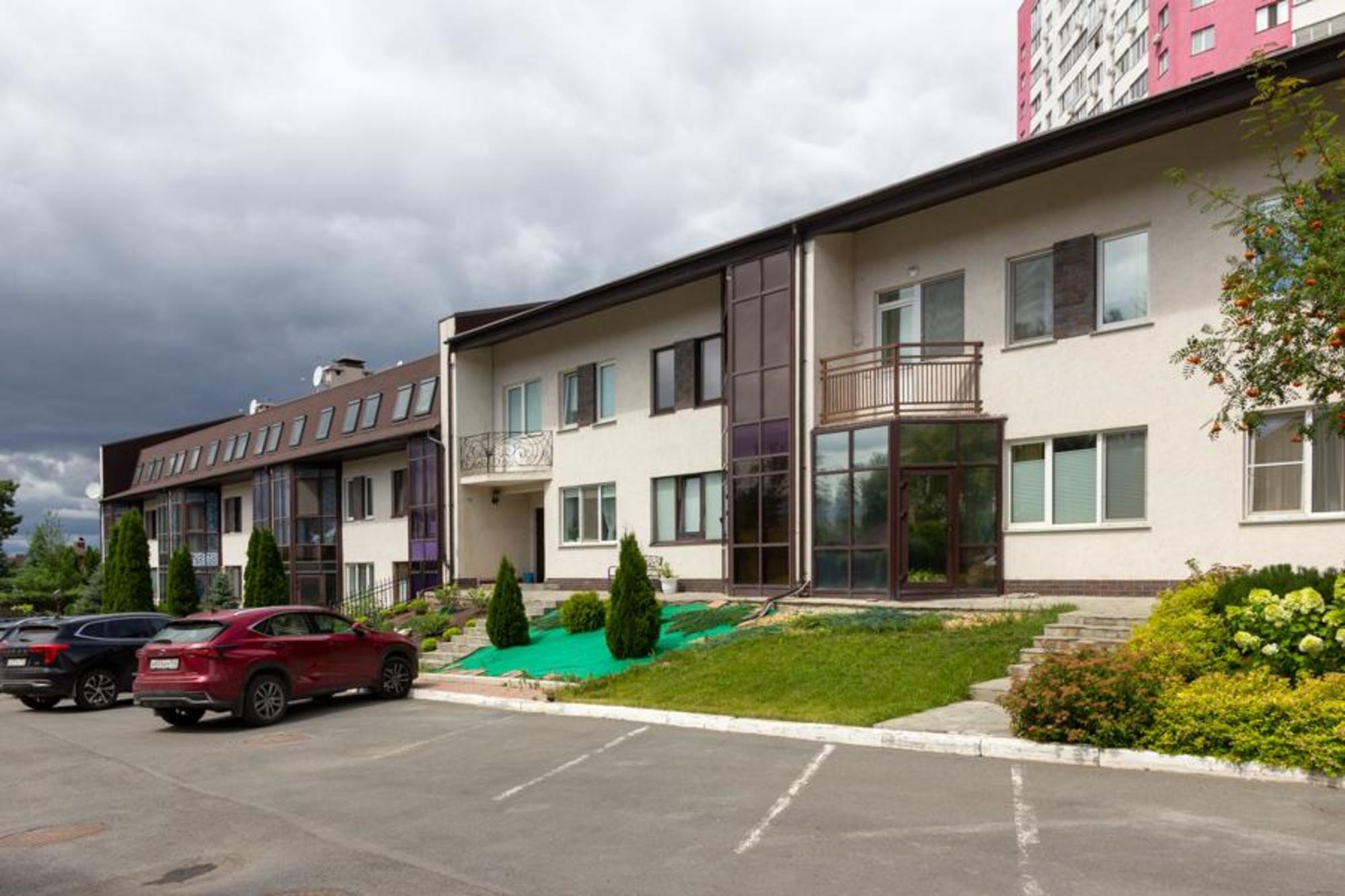 Купить дачу, дом, коттедж за 24 000 000 рублей на 7-я просека 1-й проезд, 96