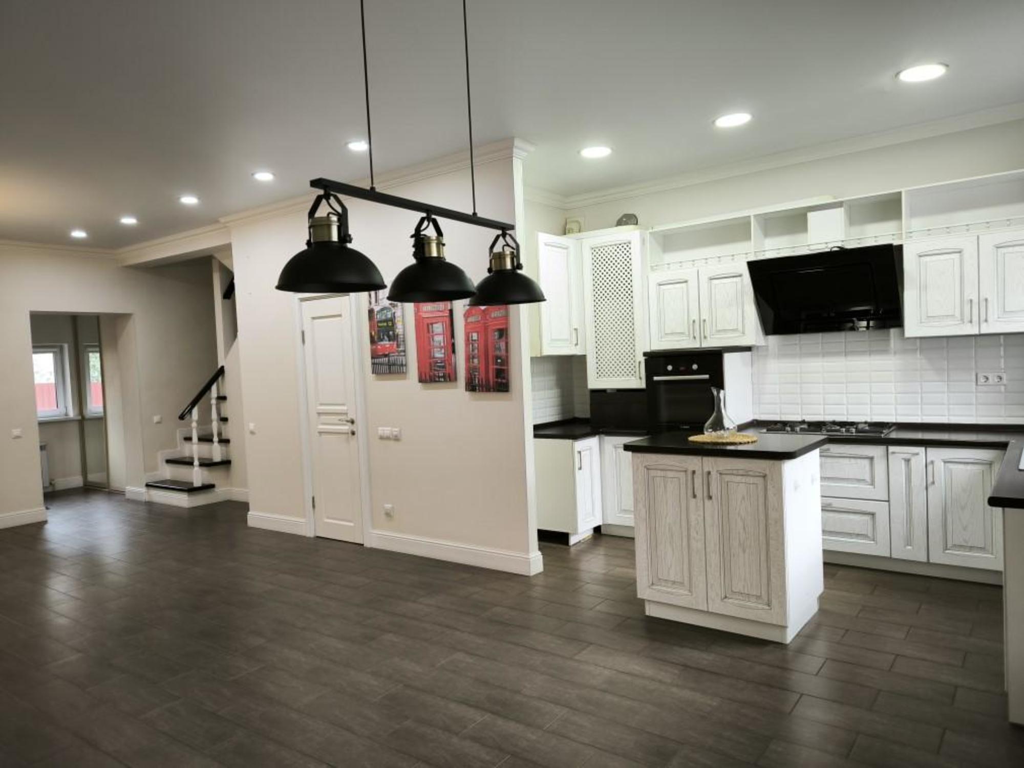 Купить дачу, дом, коттедж за 17 950 000 рублей на Средне-Садовая улица, 45К