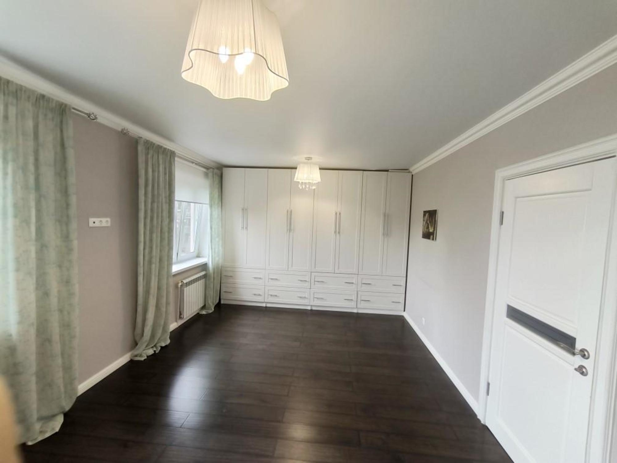 Купить дачу, дом, коттедж за 17 950 000 рублей на Средне-Садовая улица, 45К