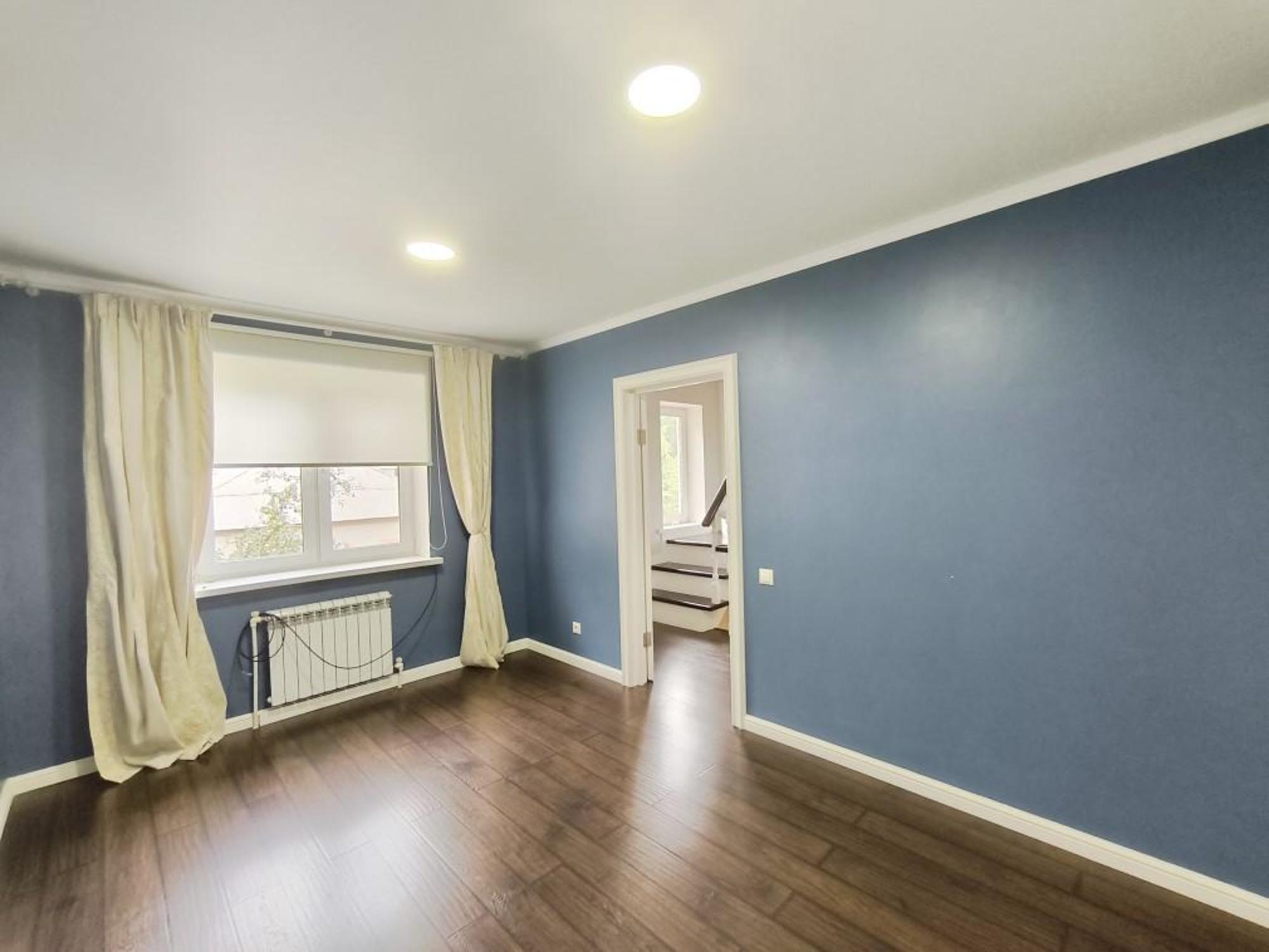 Купить дачу, дом, коттедж за 17 950 000 рублей на Средне-Садовая улица, 45К