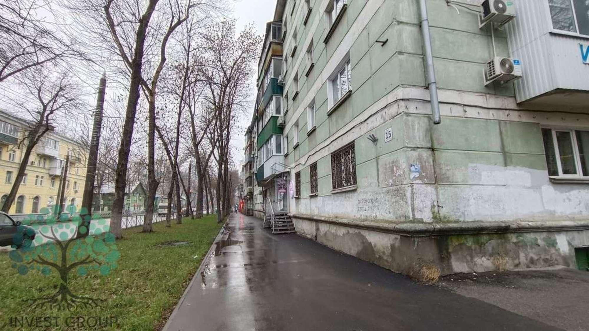 Купить торговое помещение за 4 950 000 рублей на Металлургов проспект, 15