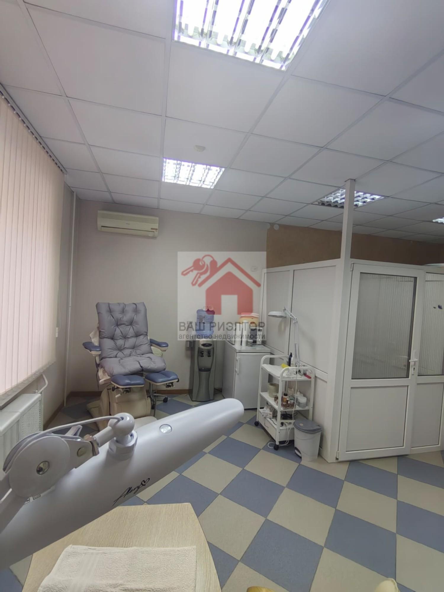 Купить помещение свободного назначения за 21 000 000 рублей на Братьев Коростелёвых улица, 83