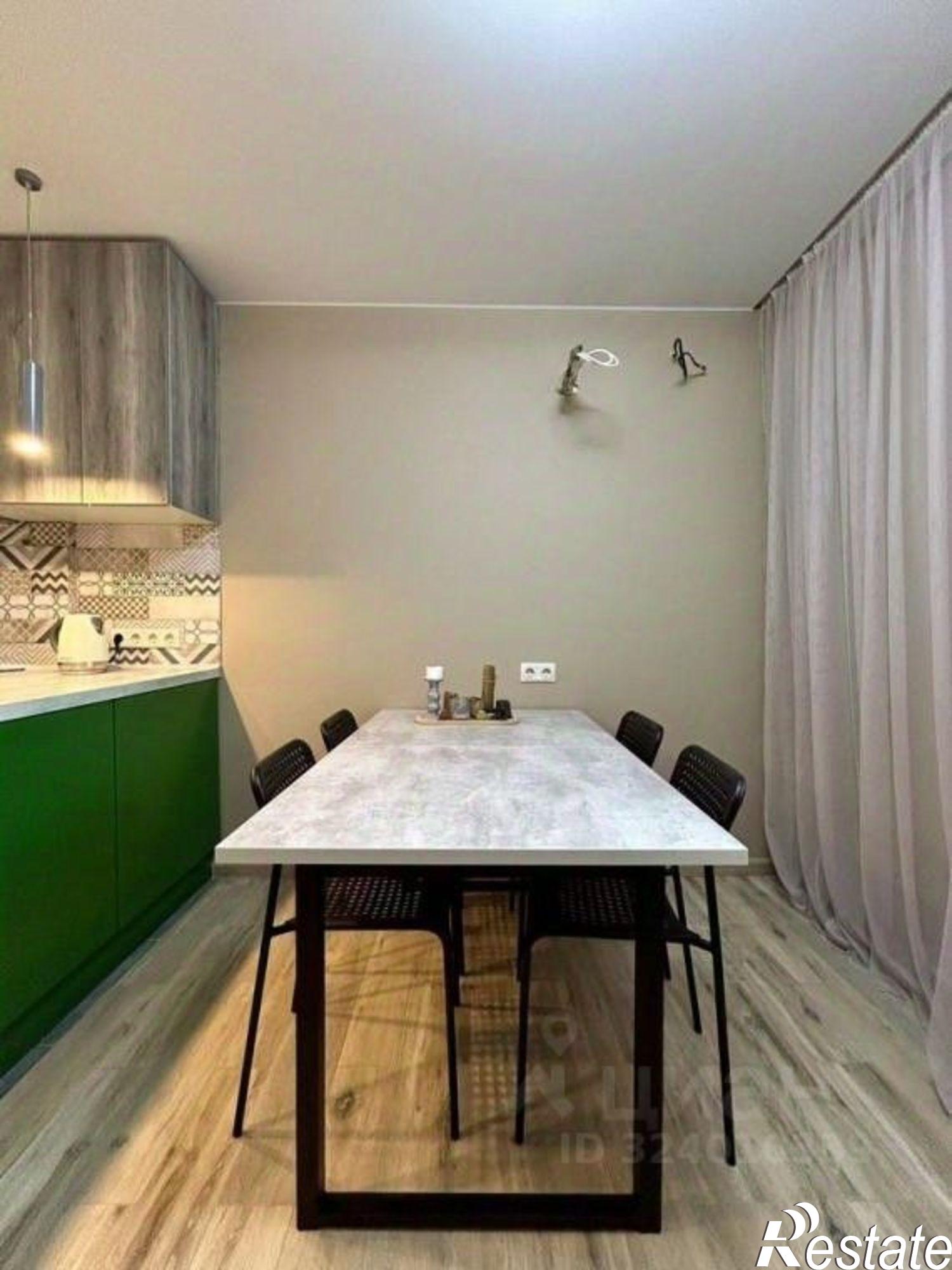 Купить квартиру за 13 000 000 рублей на Революционная улица, 101Б