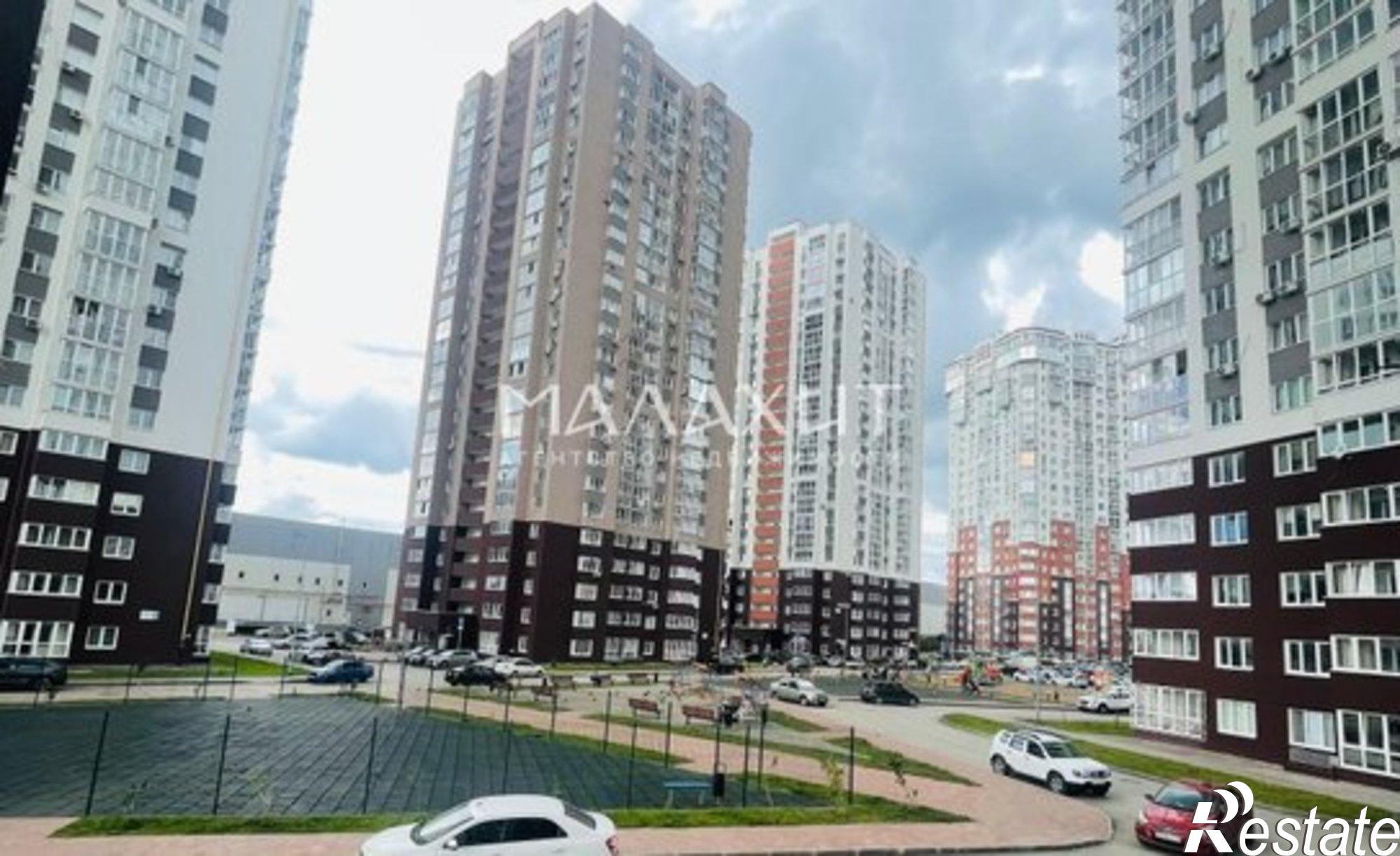 Купить квартиру за 4 500 000 рублей на Кировский путепровод