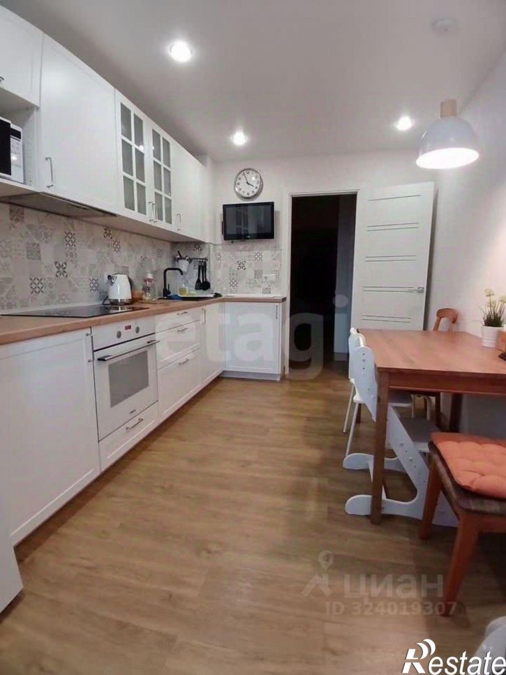 3-комн квартира улица Металлистов, 47,  д. 47