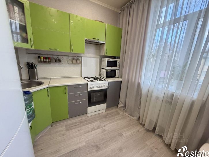 2-комн квартира улица Нефтяников, 22А,  д. 22А