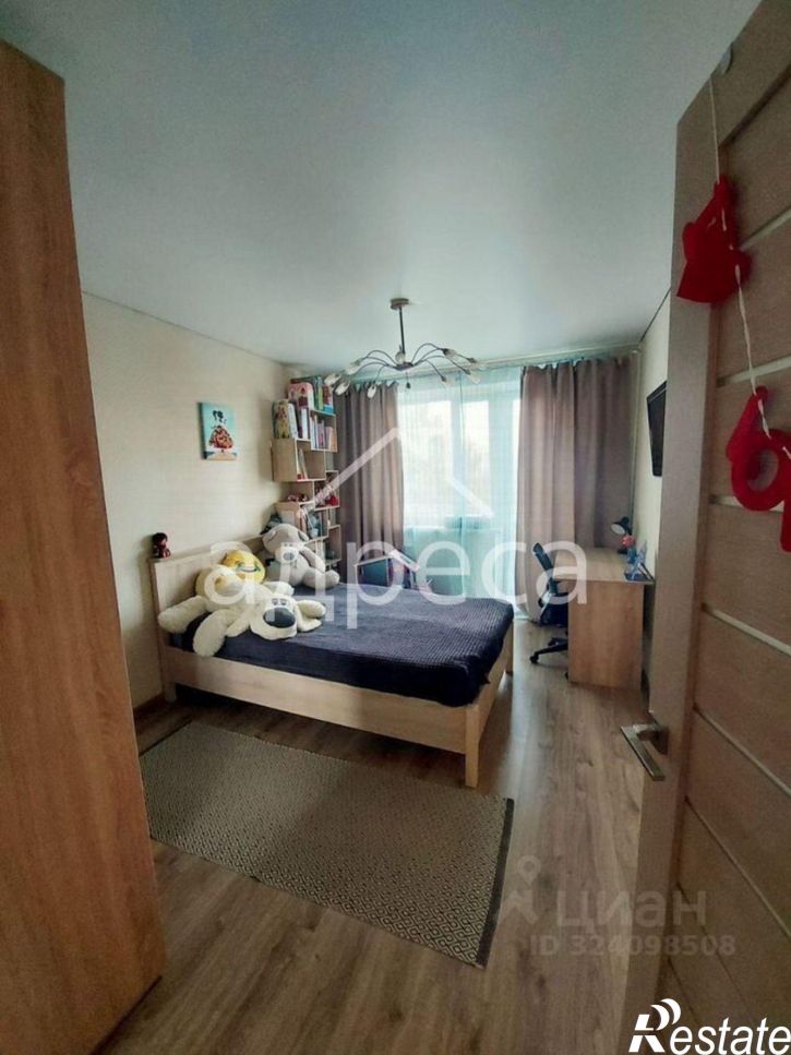 3-комн квартира Коммунистическая улица, 10,  д. 10