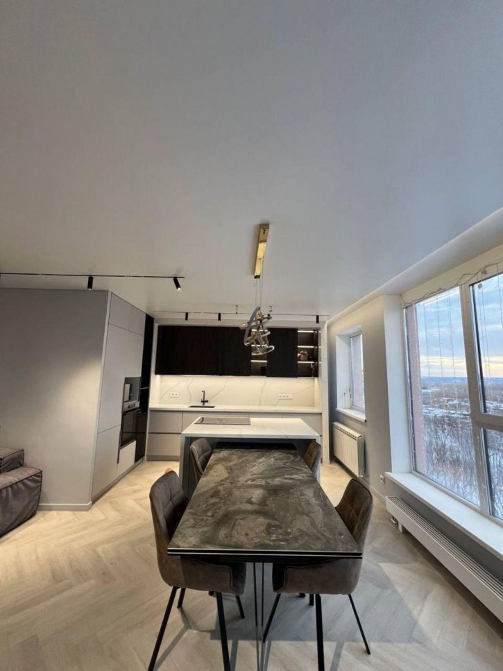 4-комн квартира Осетинская улица, 12