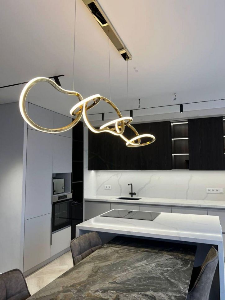 4-комн квартира Осетинская улица, 12