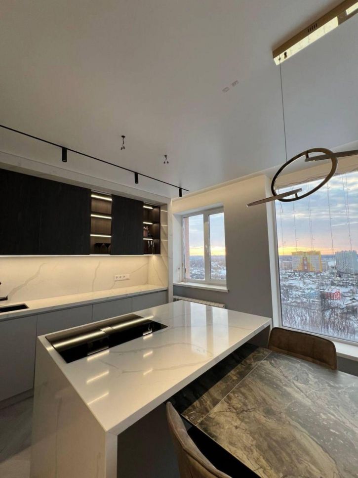 4-комн квартира Осетинская улица, 12