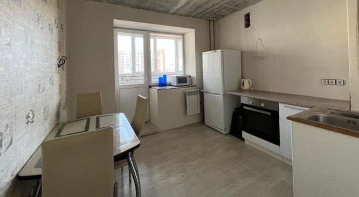 3-комн квартира Тухачевского улица, 80