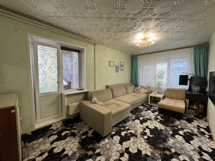 3-комн квартира Московское шоссе 16-й километр, 290