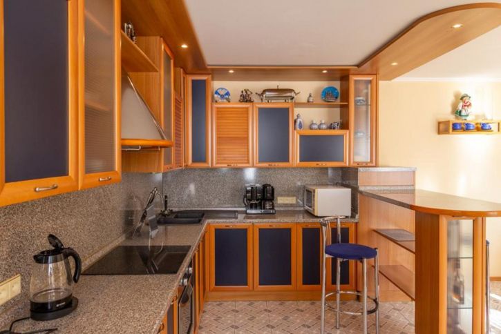 3-комн квартира Ново-Садовая улица, 181