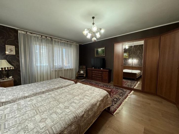 2-комн квартира Ленинская улица, 228