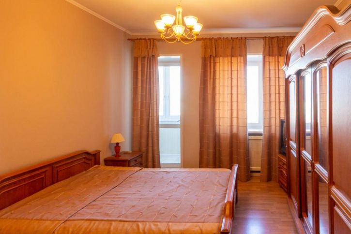 3-комн квартира Ново-Садовая улица, 181