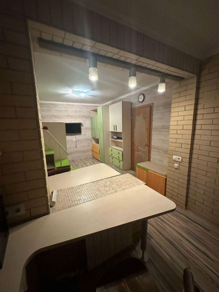 3-комн квартира Коммунистическая улица, 23