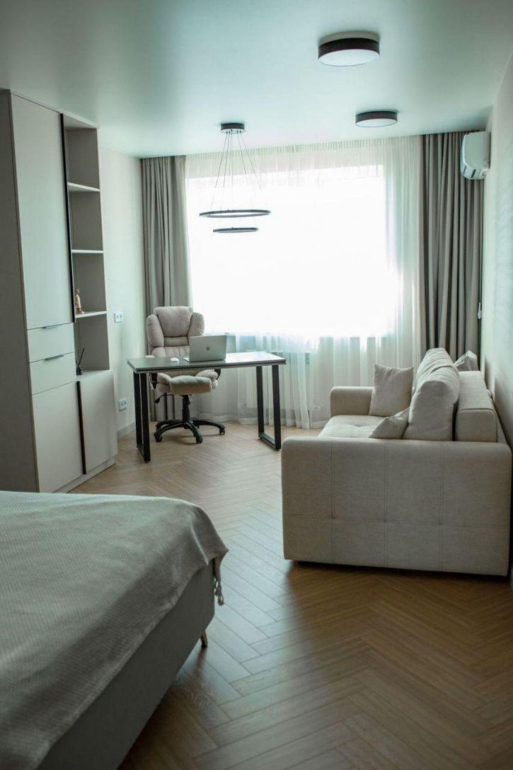 3-комн квартира Луначарского улица, 5