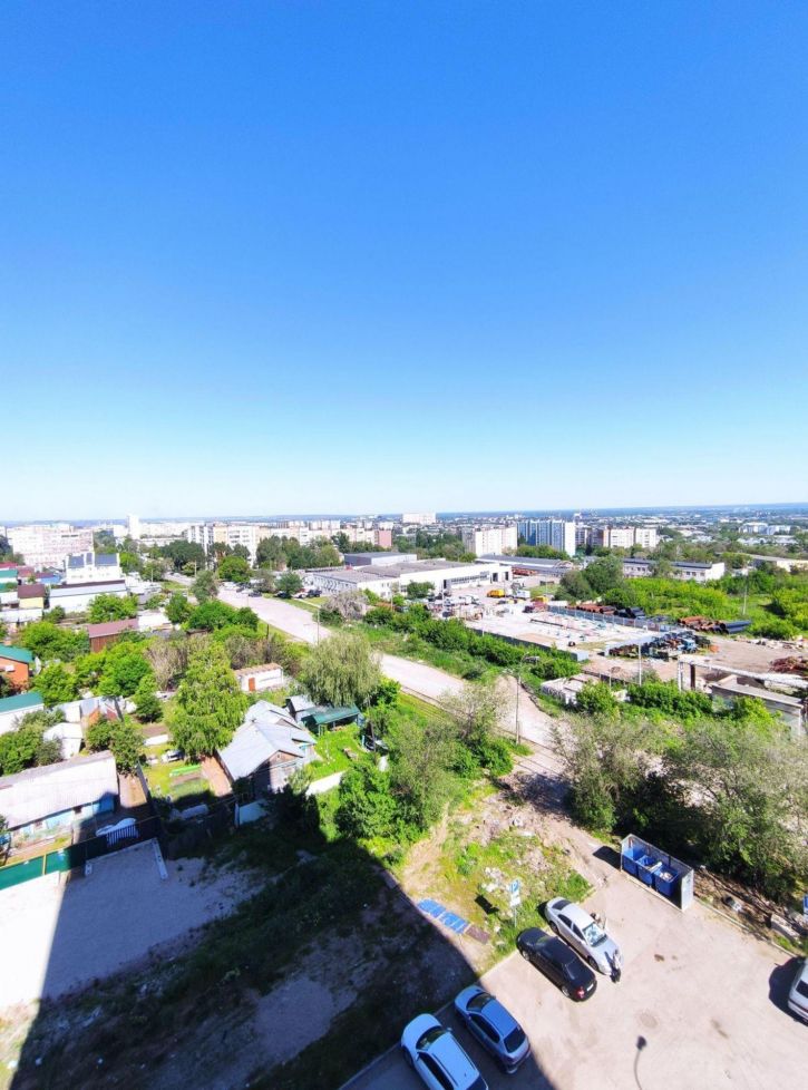 3-комн квартира Советской Армии улица, 127А