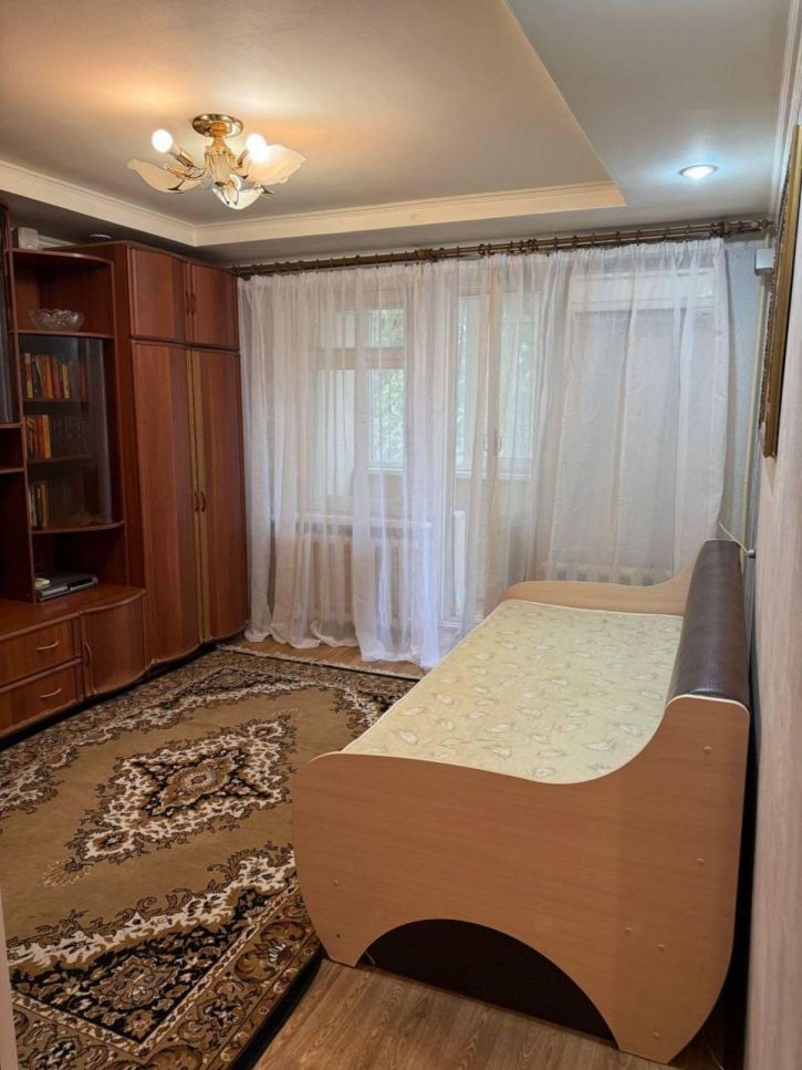 1-комн квартира Свободы улица, 161