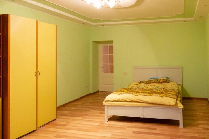 3-комн квартира Арцыбушевская улица, 40