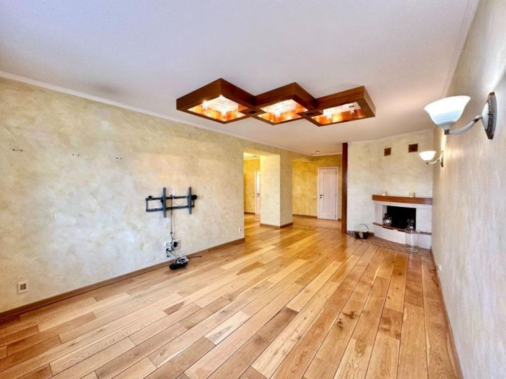 3-комн квартира 6-я просека, 155