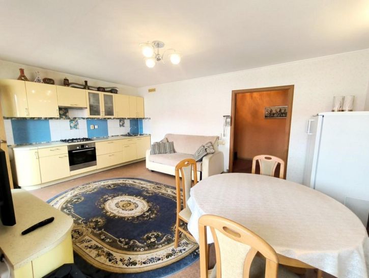 3-комн квартира Нагорная улица, 145