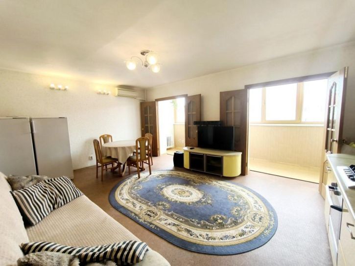 3-комн квартира Нагорная улица, 145