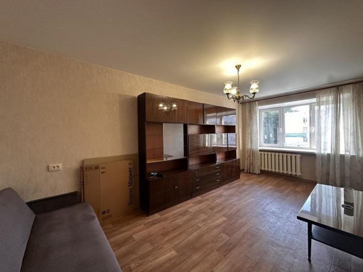 2-комн квартира Гагарина улица, 49