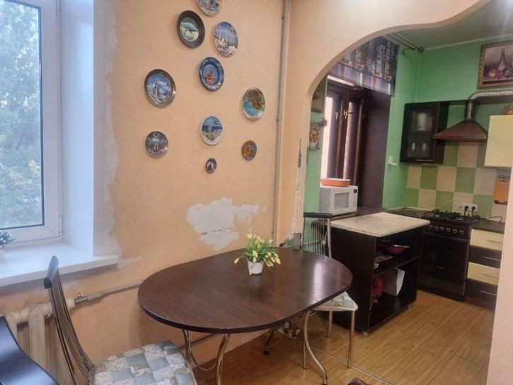 3-комн квартира Физкультурная улица, 106