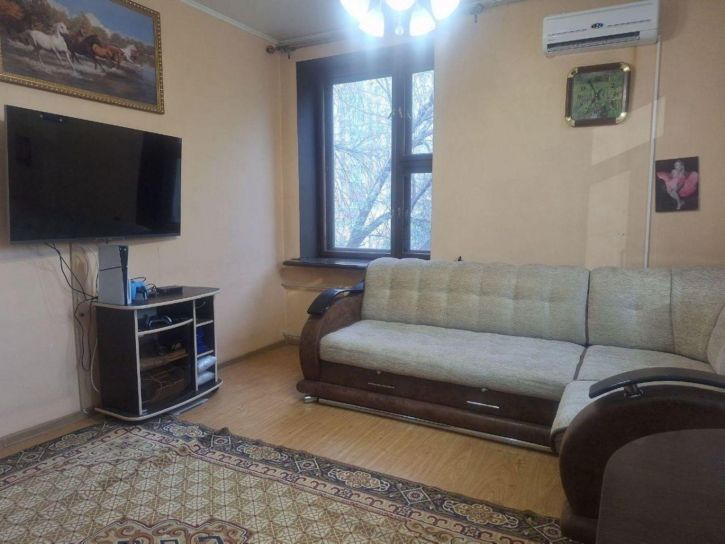 3-комн квартира Физкультурная улица, 106