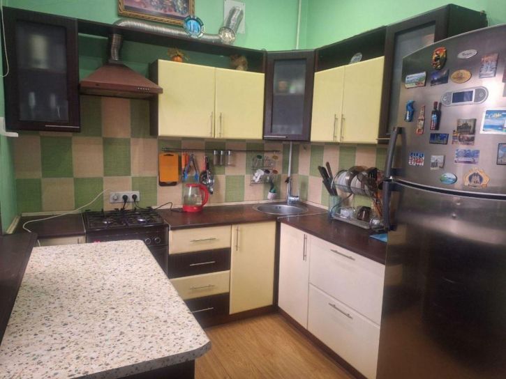 3-комн квартира Физкультурная улица, 106