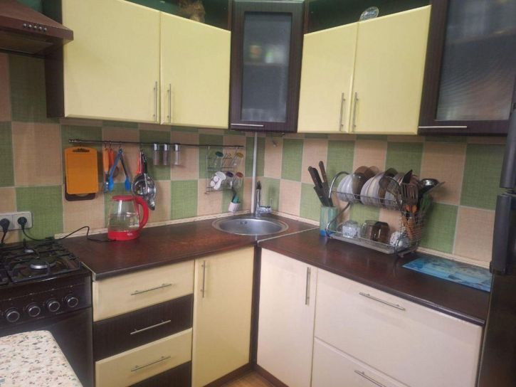 3-комн квартира Физкультурная улица, 106