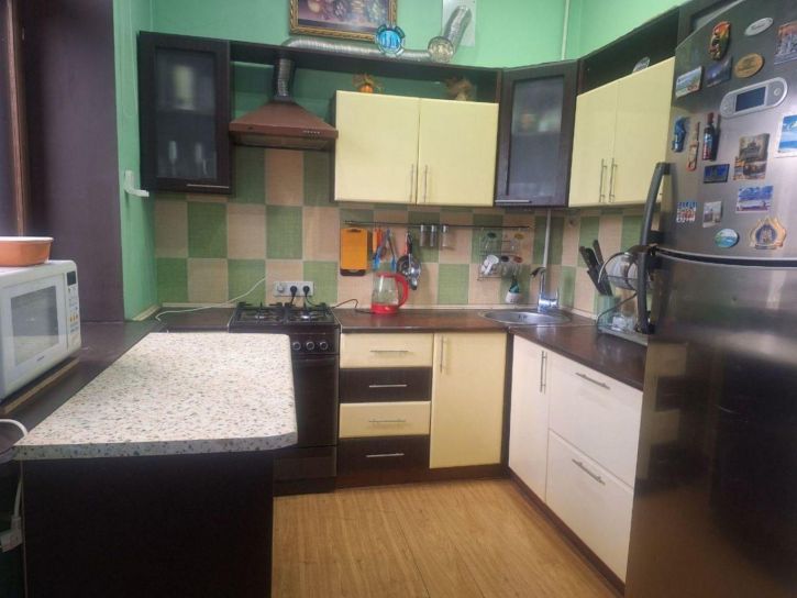 3-комн квартира Физкультурная улица, 106