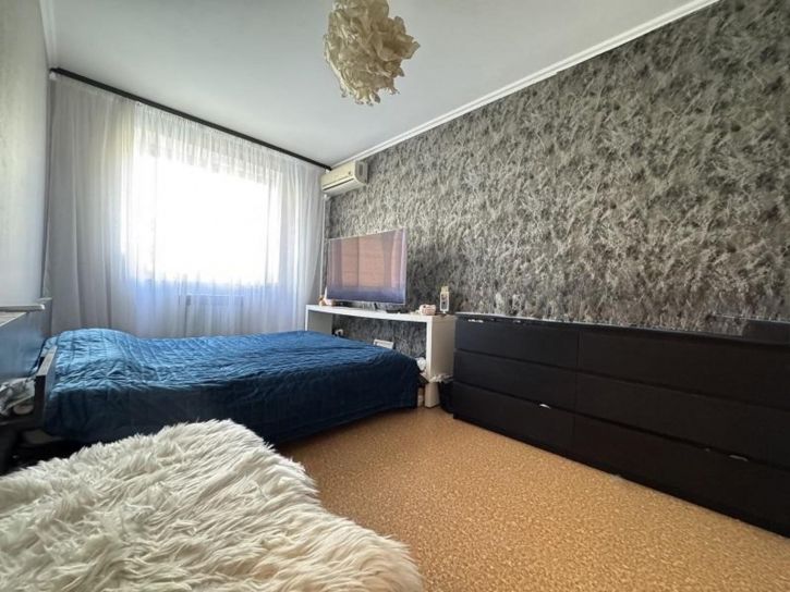 3-комн квартира Ивана Финютина бульвар, 22