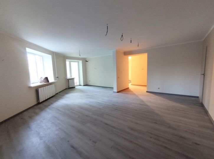 3-комн квартира Ново-Садовая улица, 181а