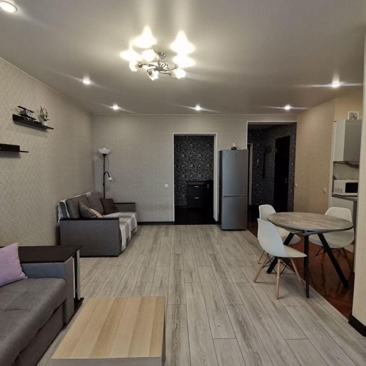 2-комн квартира Советской Армии улица, 238А