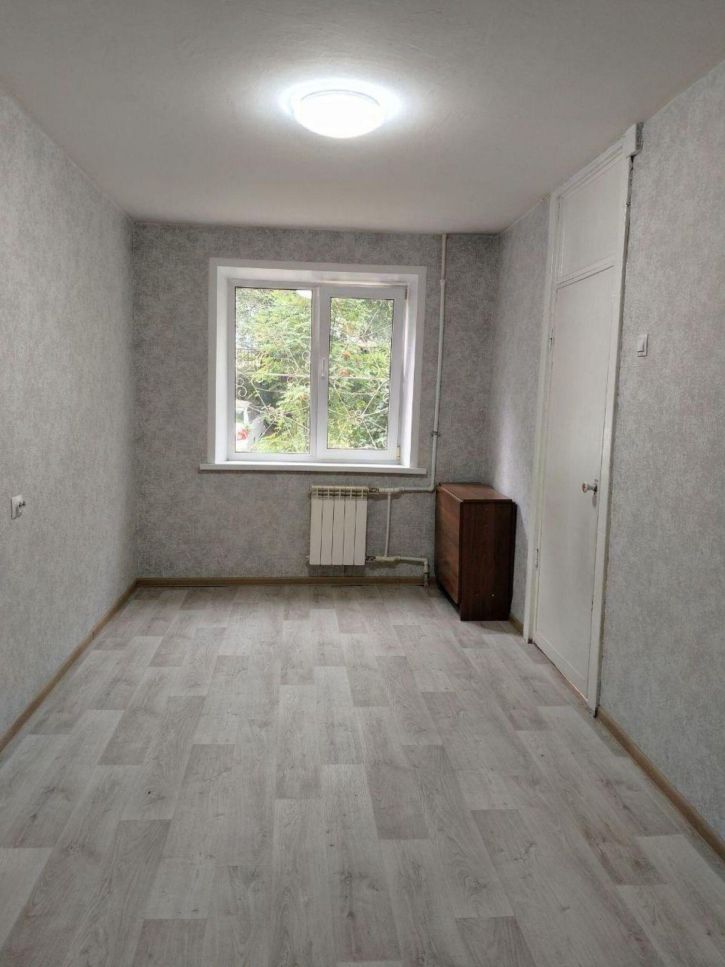 2-комн квартира Партизанская улица, 240