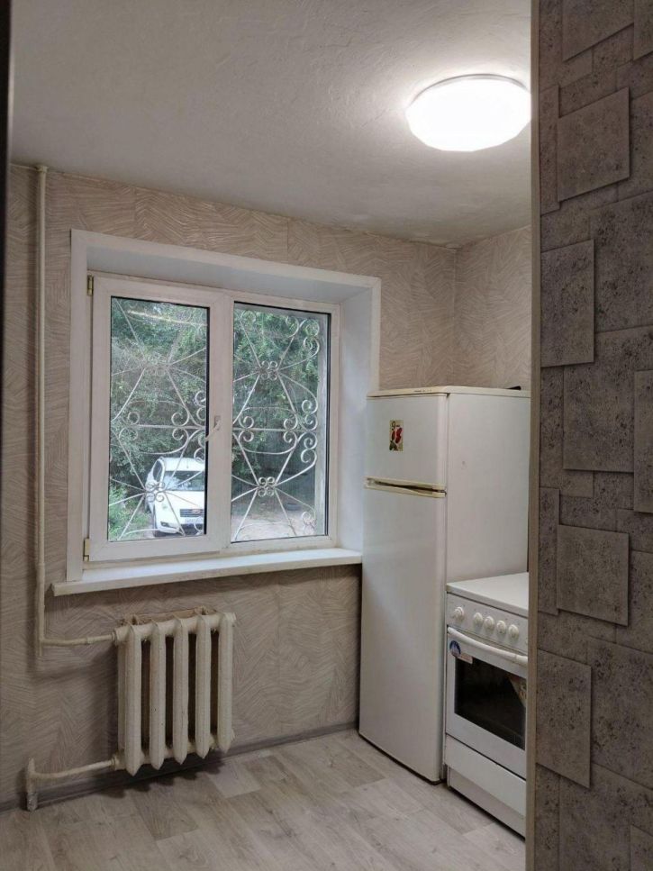 2-комн квартира Партизанская улица, 240