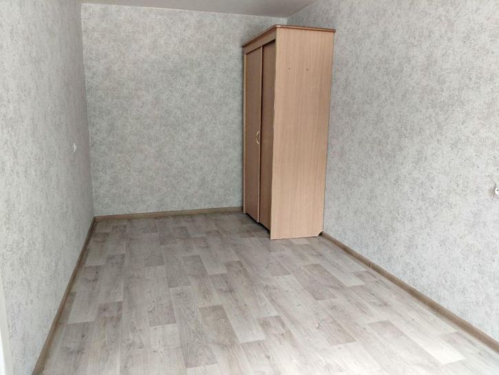 2-комн квартира Партизанская улица, 240