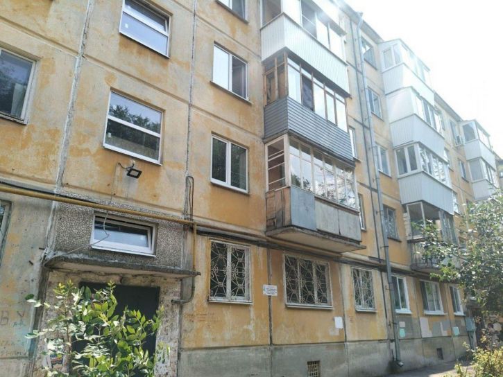 2-комн квартира Партизанская улица, 240