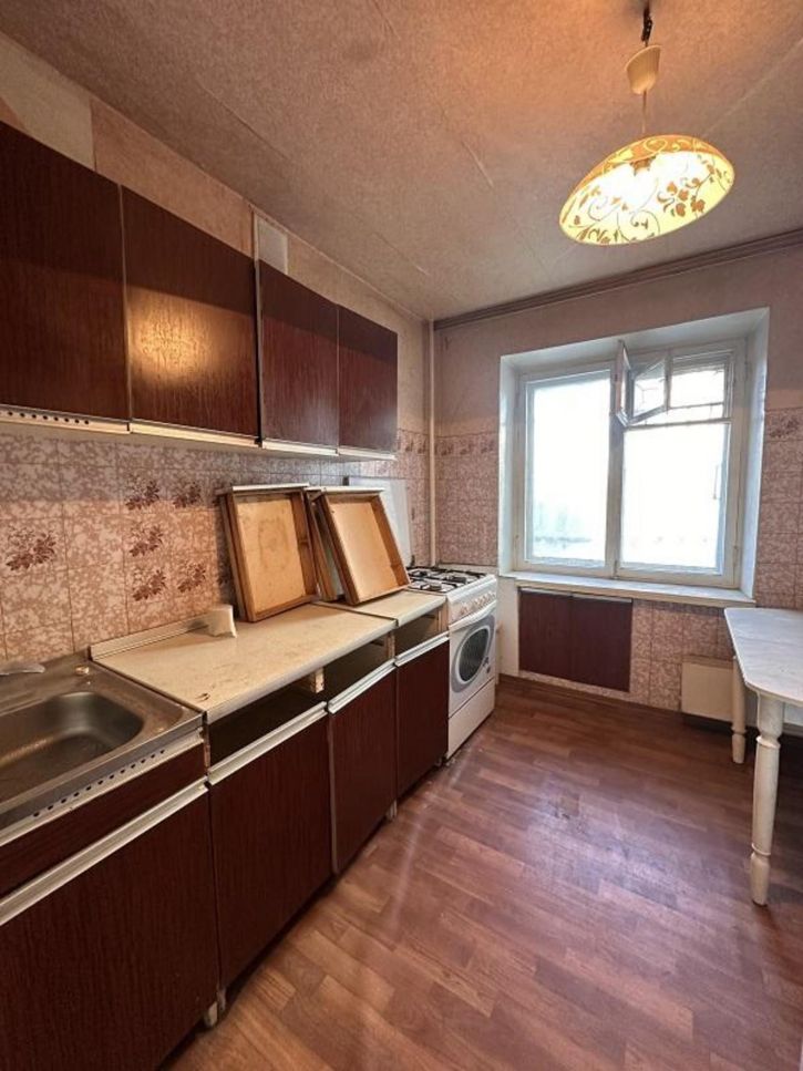 3-комн квартира Советской Армии улица, 127