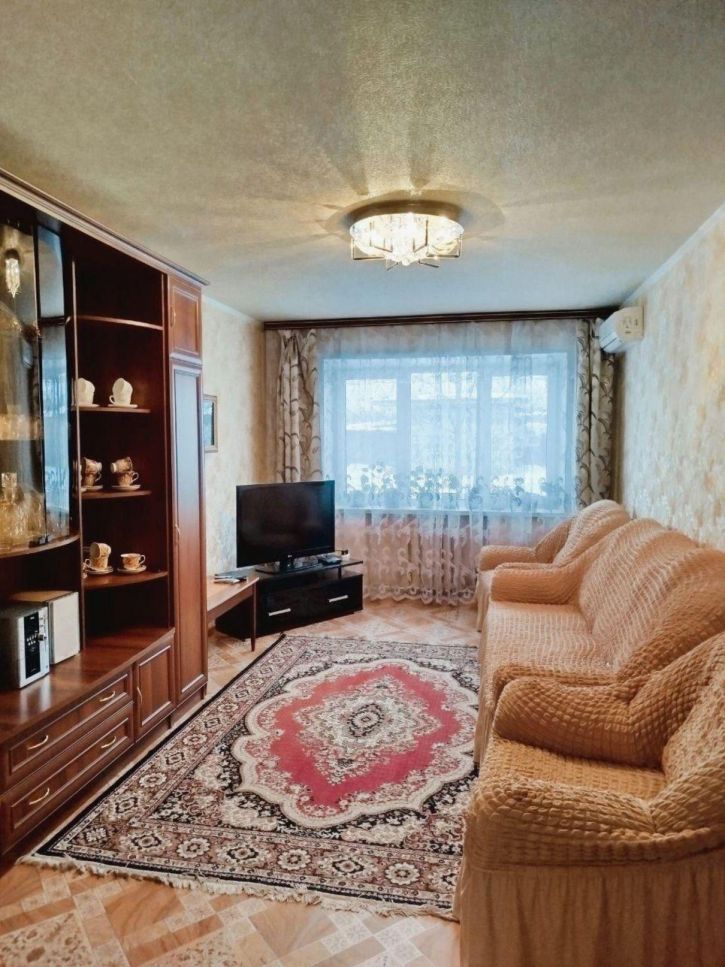 3-комн квартира Ветлянская улица, 40