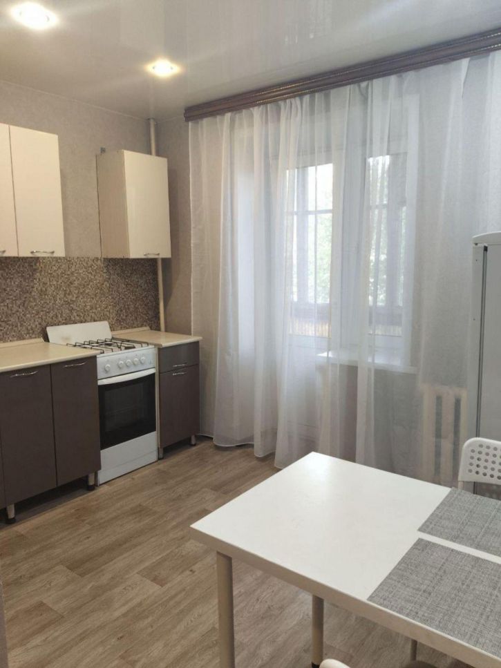 1-комн квартира Победы улица, 138