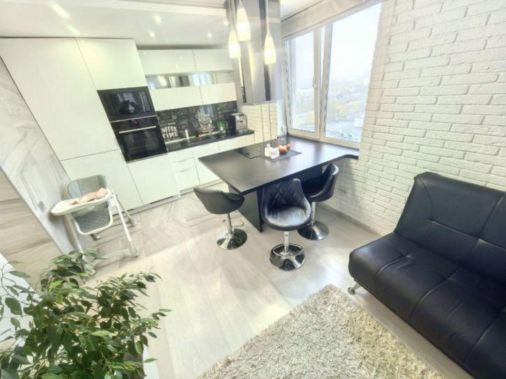 2-комн квартира Потапова улица, 78в