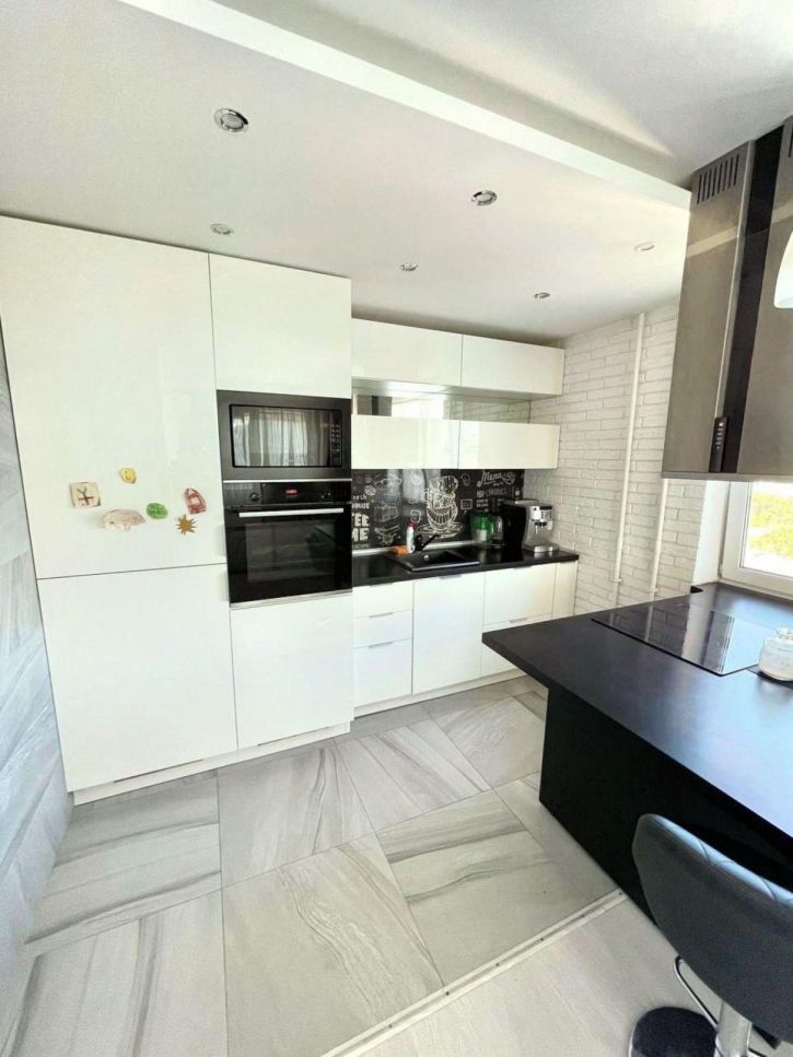 2-комн квартира Потапова улица, 78в